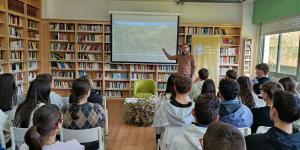 Un momento da charla de Vicente Feijoo Ares no IES Maximino Romero de Lema